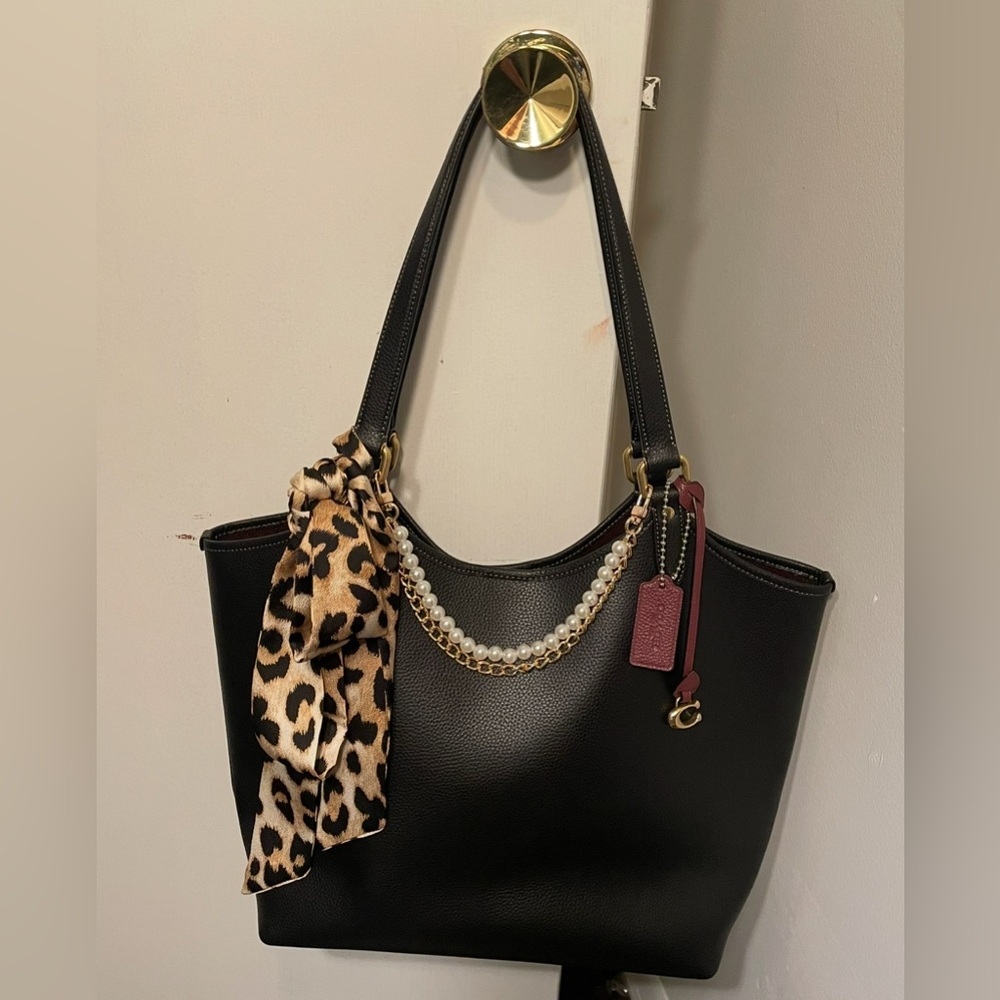 Coach Day Tote Black with Signature Wristlet